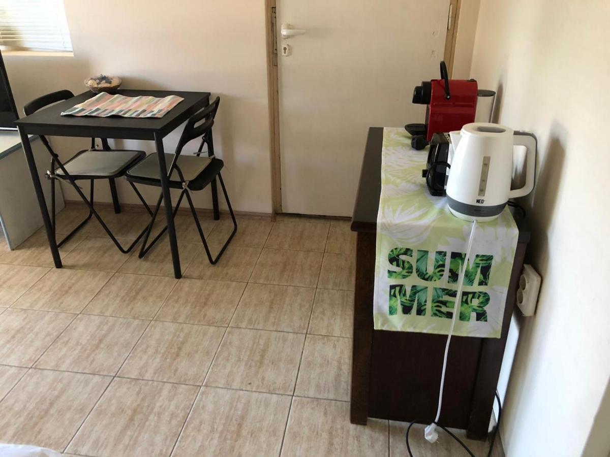 Ssenyange Guest House ヴァルナ エクステリア 写真