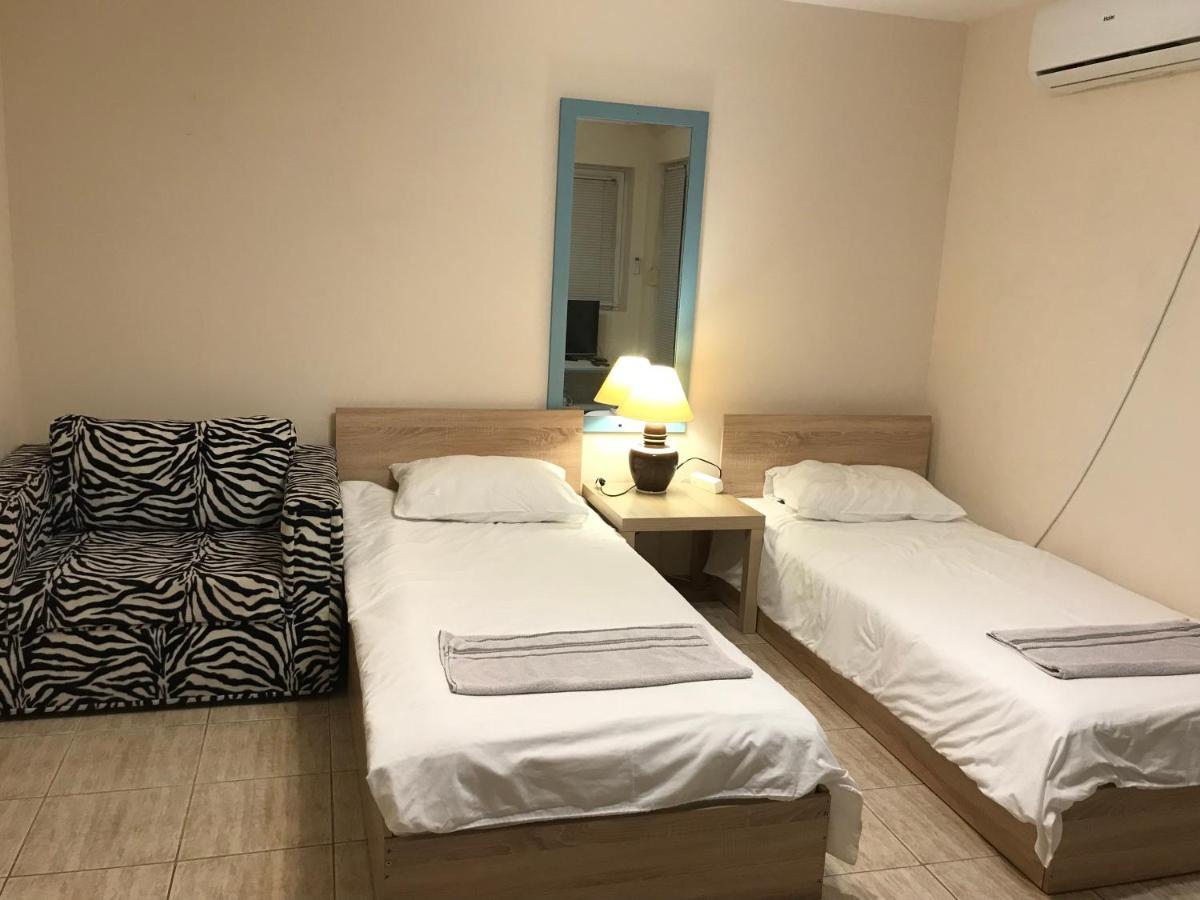 Ssenyange Guest House ヴァルナ エクステリア 写真